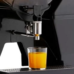 Elektrische Orangenpresse - Orange - Automatische Zufuhr - Inkl. Ablasshahn & Reinigungsmodus 17 Elektrische Orangenpresse - Orange - Automatische Zufuhr - Inkl. Ablasshahn & Reinigungsmodus -Küchen Verkauf OMZ OBZ detail spout 2d00 3